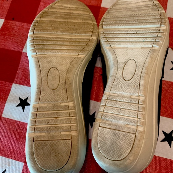 New Direction wedge sneaker - Picture 3 of 13